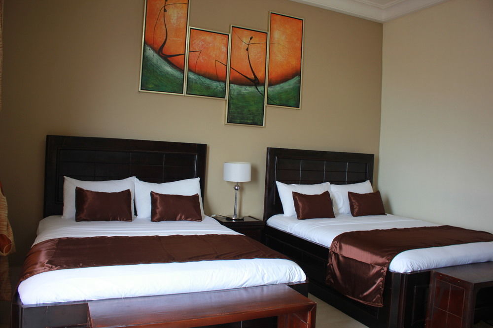 Palm Spring Resort Monrovia Kültér fotó