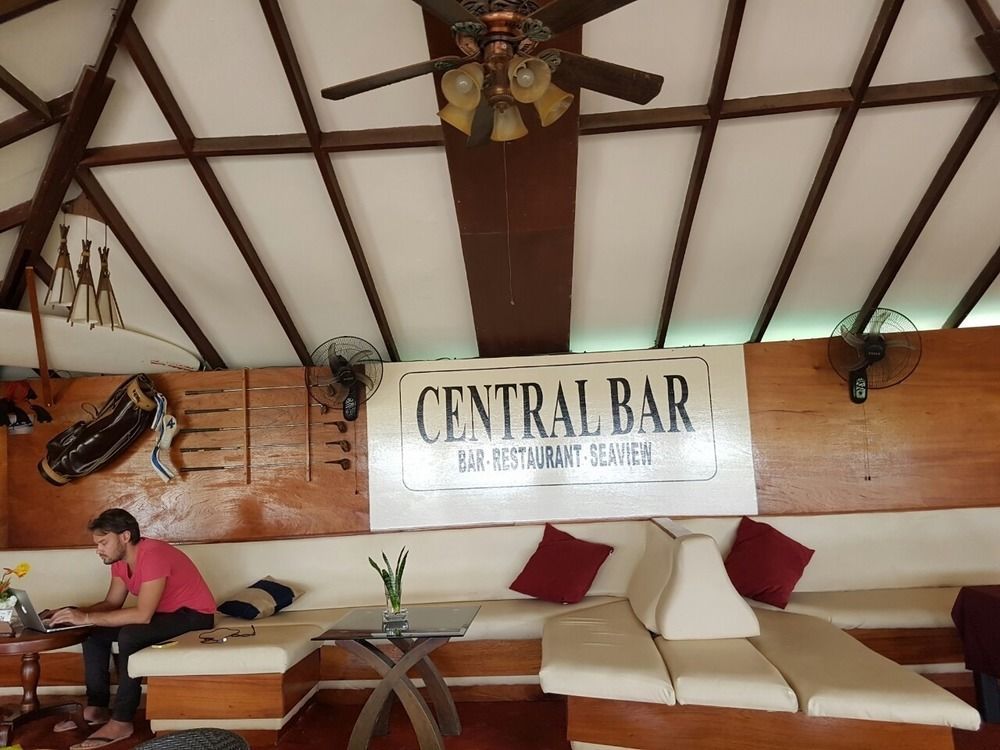 Palm Spring Resort Monrovia Kültér fotó