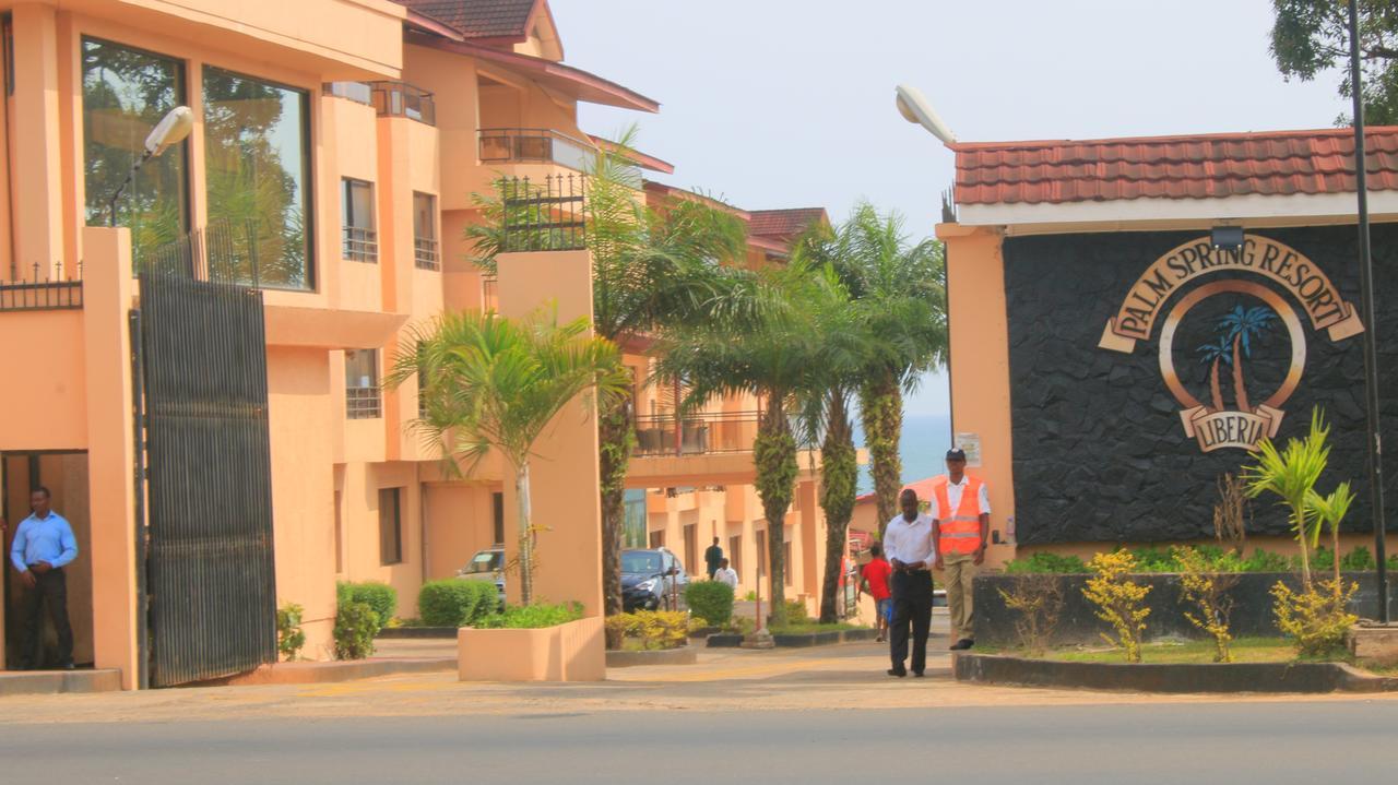 Palm Spring Resort Monrovia Kültér fotó