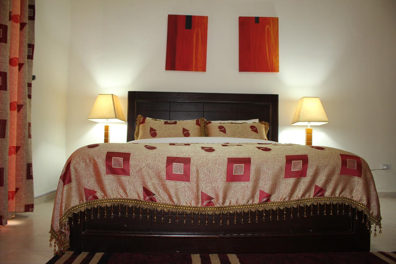 Palm Spring Resort Monrovia Kültér fotó