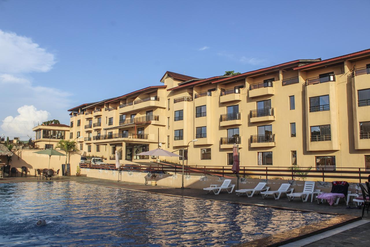 Palm Spring Resort Monrovia Kültér fotó