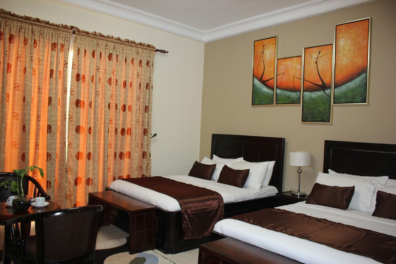 Palm Spring Resort Monrovia Kültér fotó